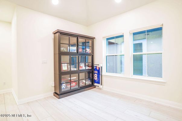 Interior, Recessed Lighting, Wood Texture Flooring