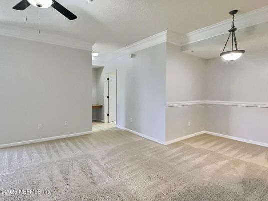 Empty room, Interior, Pendant Lights