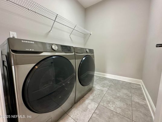 Interior, Washer