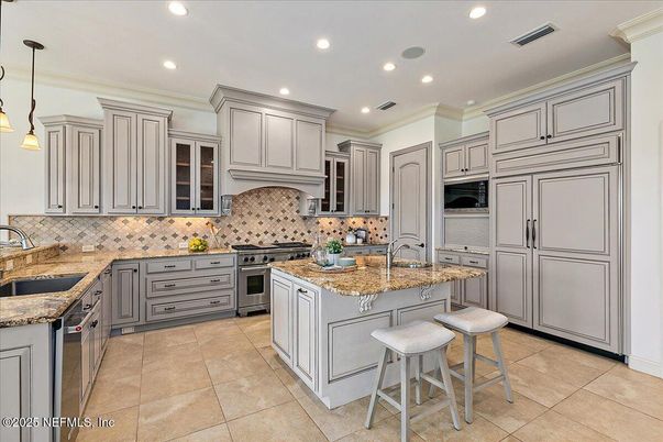 Interior, Kitchen, Pendant Lights, Recessed Lighting, Stainless Steel Appliances