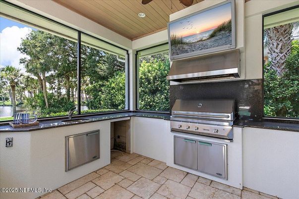 Interior, Recessed Lighting, Stainless Steel Appliances, Wooden Ceilings