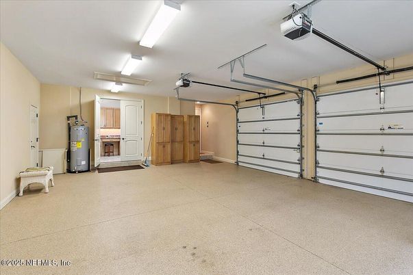 Garage, Interior