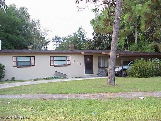 Backyard, Exterior, Facade, Ranch