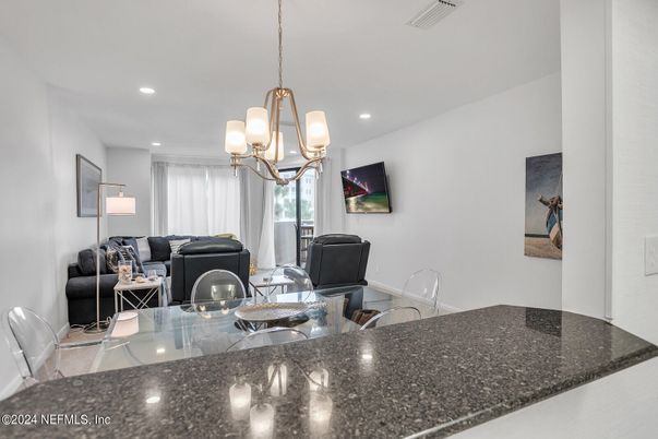Interior, Living room, Pendant Lights, Recessed Lighting