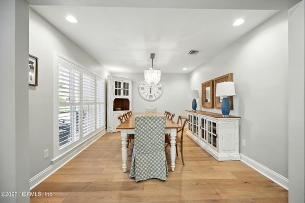Chandelier, Dining room, Interior, Recessed Lighting, Wood Texture Flooring