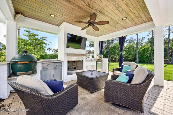 Exterior, Fireplace