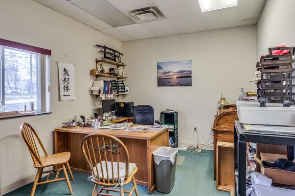 Home Office, Interior