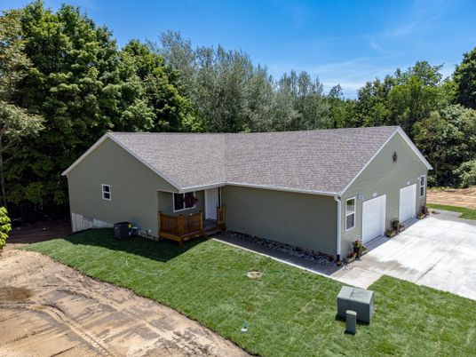 Backyard, Detached Garage, Exterior