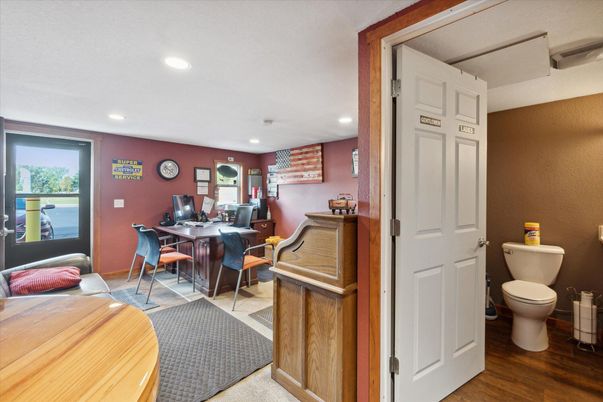 Bathroom, Home Office, Interior, Recessed Lighting, Wood Texture Flooring