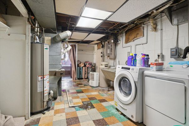 Interior, Washer