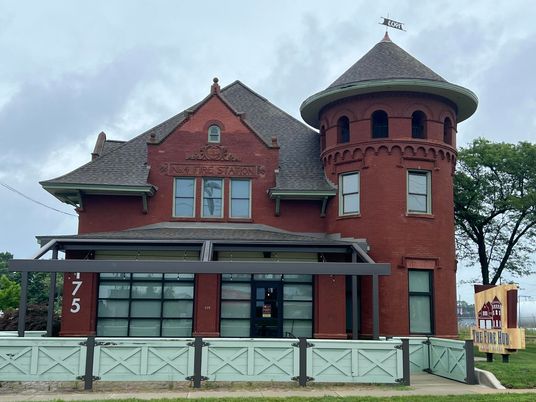 Exterior, Facade, Brick Facade, Queen Anne Victorian