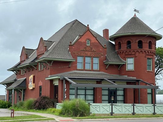 Exterior, Facade, Brick Facade, Queen Anne Victorian