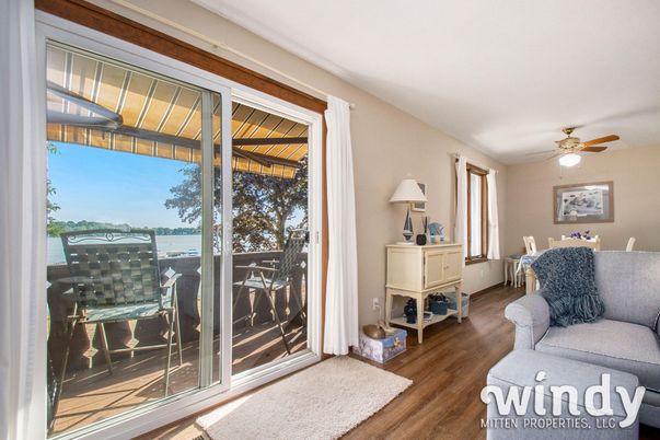 Dining room, Interior, Water, Wood Texture Flooring