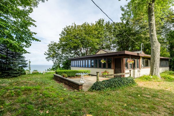 Backyard, Exterior, Water