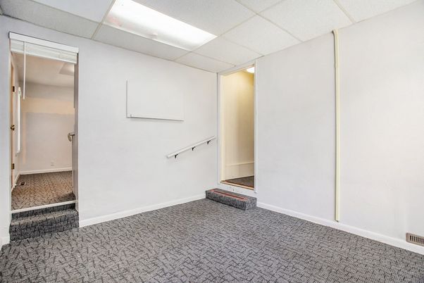 DE Listing image placeholder