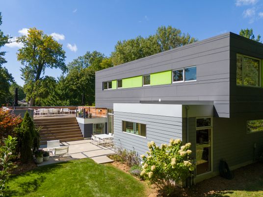 Backyard, Exterior, Facade, Modern