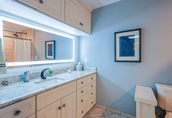 Bathroom, Dual Sink Vanities, Interior