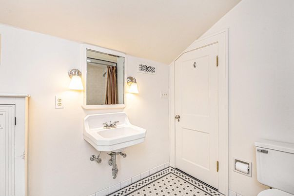 Bathroom, Interior