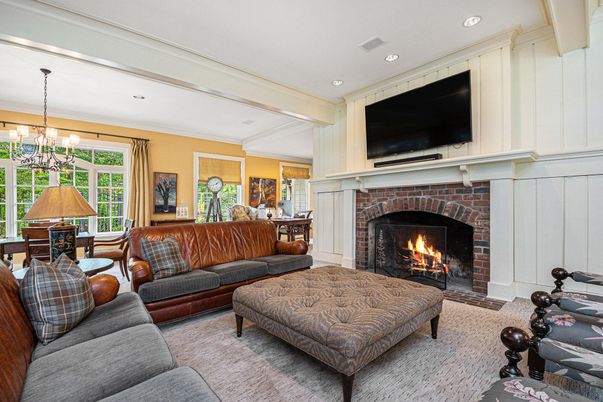 Chandelier, Fireplace, Interior, Living room, Recessed Lighting