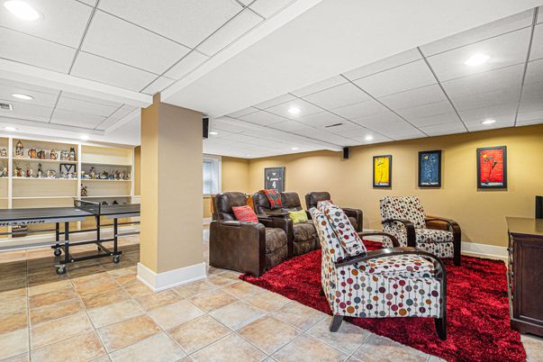 Game Room, Interior, Recessed Lighting
