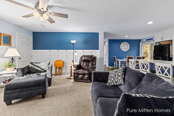 Dining room, Interior, Living room, Recessed Lighting