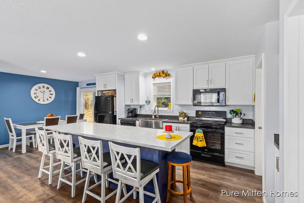 Dining room, Interior, Kitchen, Recessed Lighting, Wood Texture Flooring