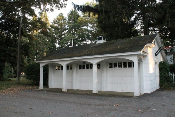 Detached Garage, Exterior