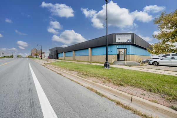 Exterior, Facade, None