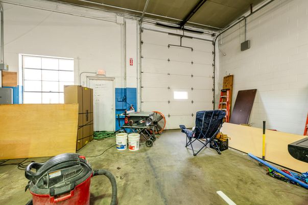 Garage, Interior