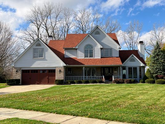 Attached, Exterior, Facade, Farmhouse