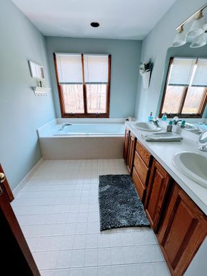 Bathroom, Dual Sink Vanities, Interior