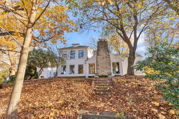 Backyard, Exterior, Facade, Queen Anne Victorian