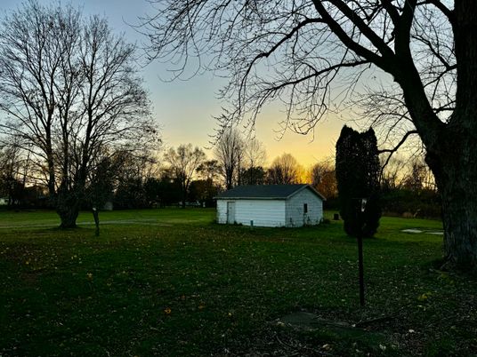 Backyard, Detached Garage, Exterior