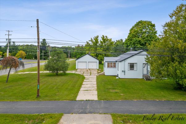 Backyard, Detached Garage, Exterior