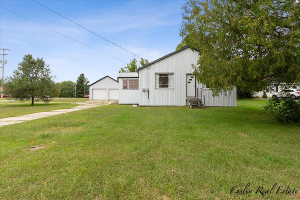 Backyard, Detached Garage, Exterior