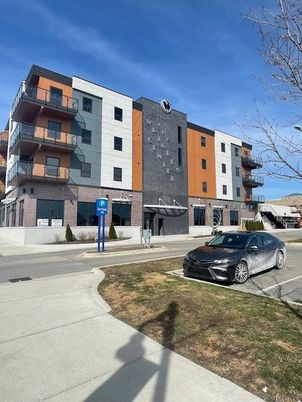 Exterior, Facade, Condo Building