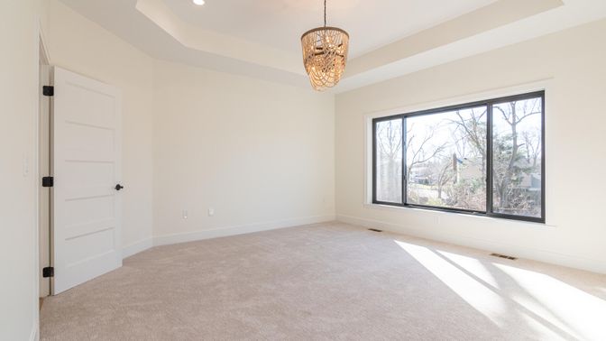 Chandelier, Empty room, Interior, Recessed Lighting