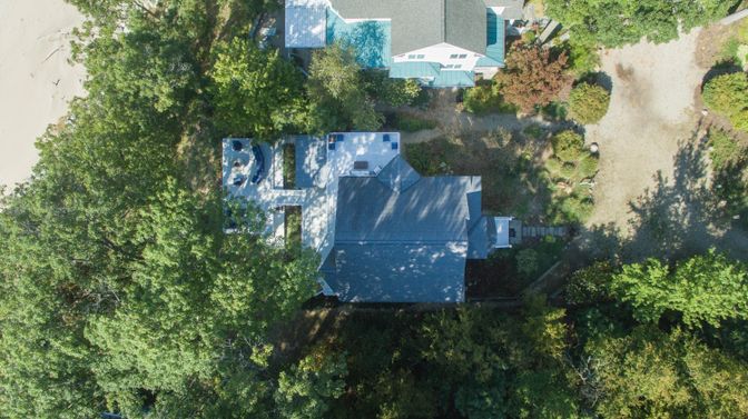 Exterior, Drone