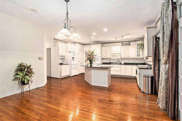 Interior, Kitchen, Pendant Lights, Recessed Lighting, Wood Texture Flooring