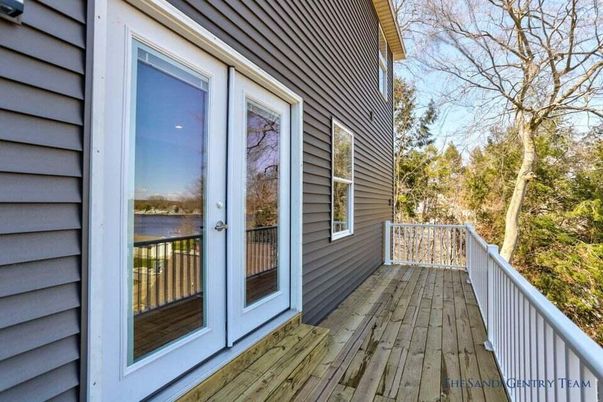 Exterior, Wood Texture Flooring
