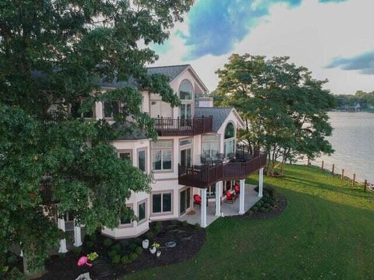 Backyard, Exterior, Water
