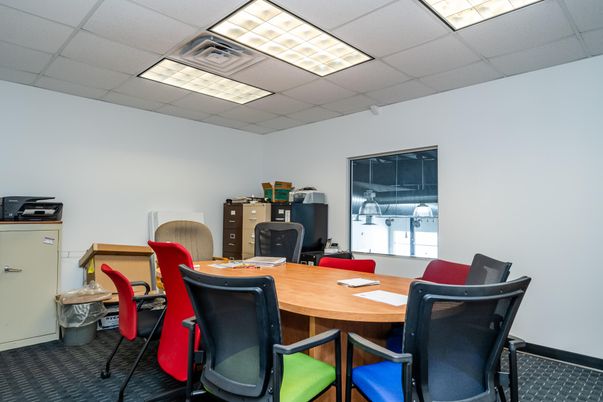 Home Office, Interior