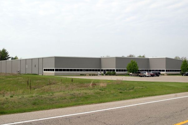 Exterior, Facade, Modern