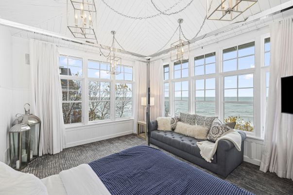 Interior, Pendant Lights, Water