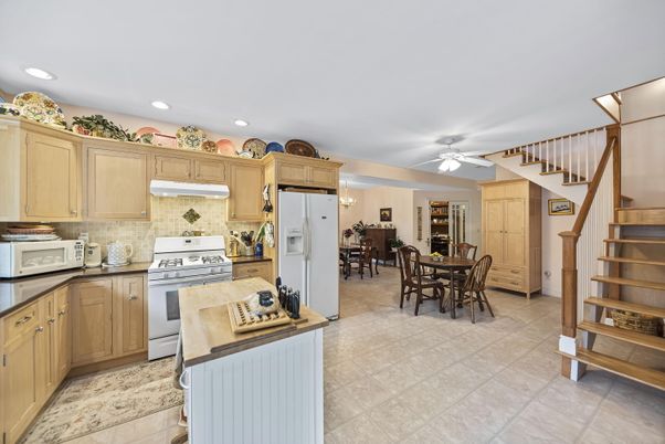 Dining room, Interior, Kitchen, Recessed Lighting