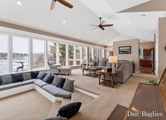 Fitness Equipment, Interior, Living room, Pendant Lights, Recessed Lighting, Water