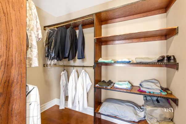 Interior, Walk-in Closets, Wood Texture Flooring