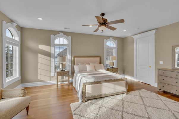 Bedroom, Interior, Recessed Lighting, Wood Texture Flooring