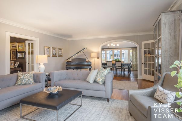 Dining room, Interior, Living room, Pendant Lights, Piano, Wood Texture Flooring