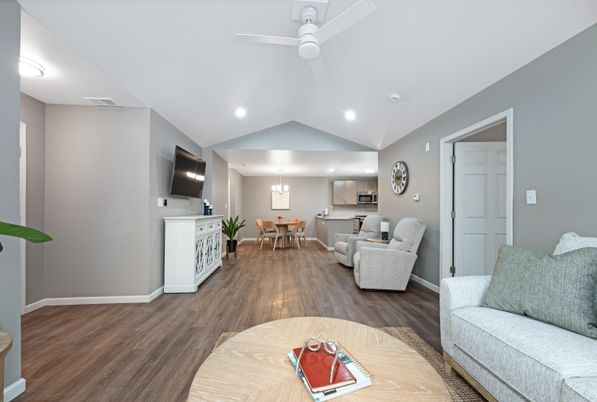 Dining room, Interior, Living room, Pendant Lights, Recessed Lighting, Wood Texture Flooring